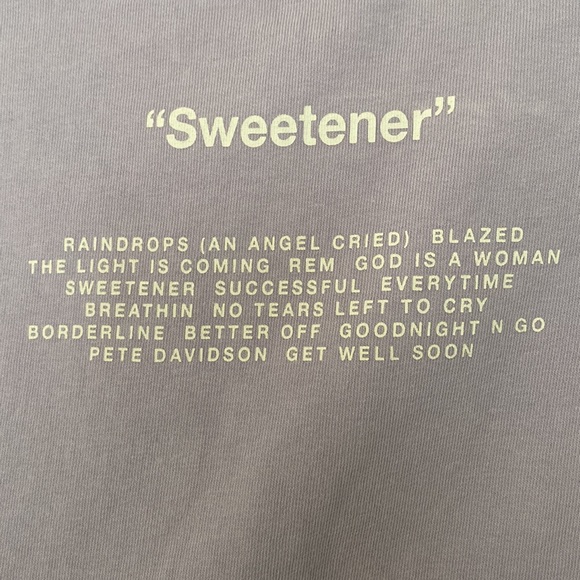 Ariana Grande Lavender sweetener 2018 crewneck sweatshirt - Picture 4 of 4